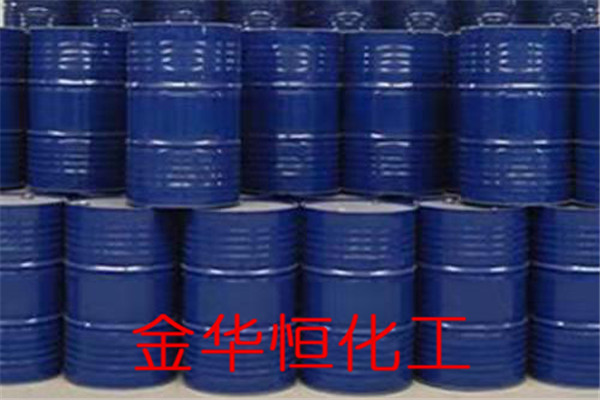 六盘水仿玉树脂是一种通过人工合成树脂与填料、助剂等材料复合而成的仿玉石材料